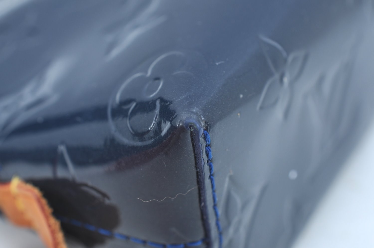 Auth Louis Vuitton Monogram Vernis Pochette Cosmetic Pouch Blue M90052 LV K9634