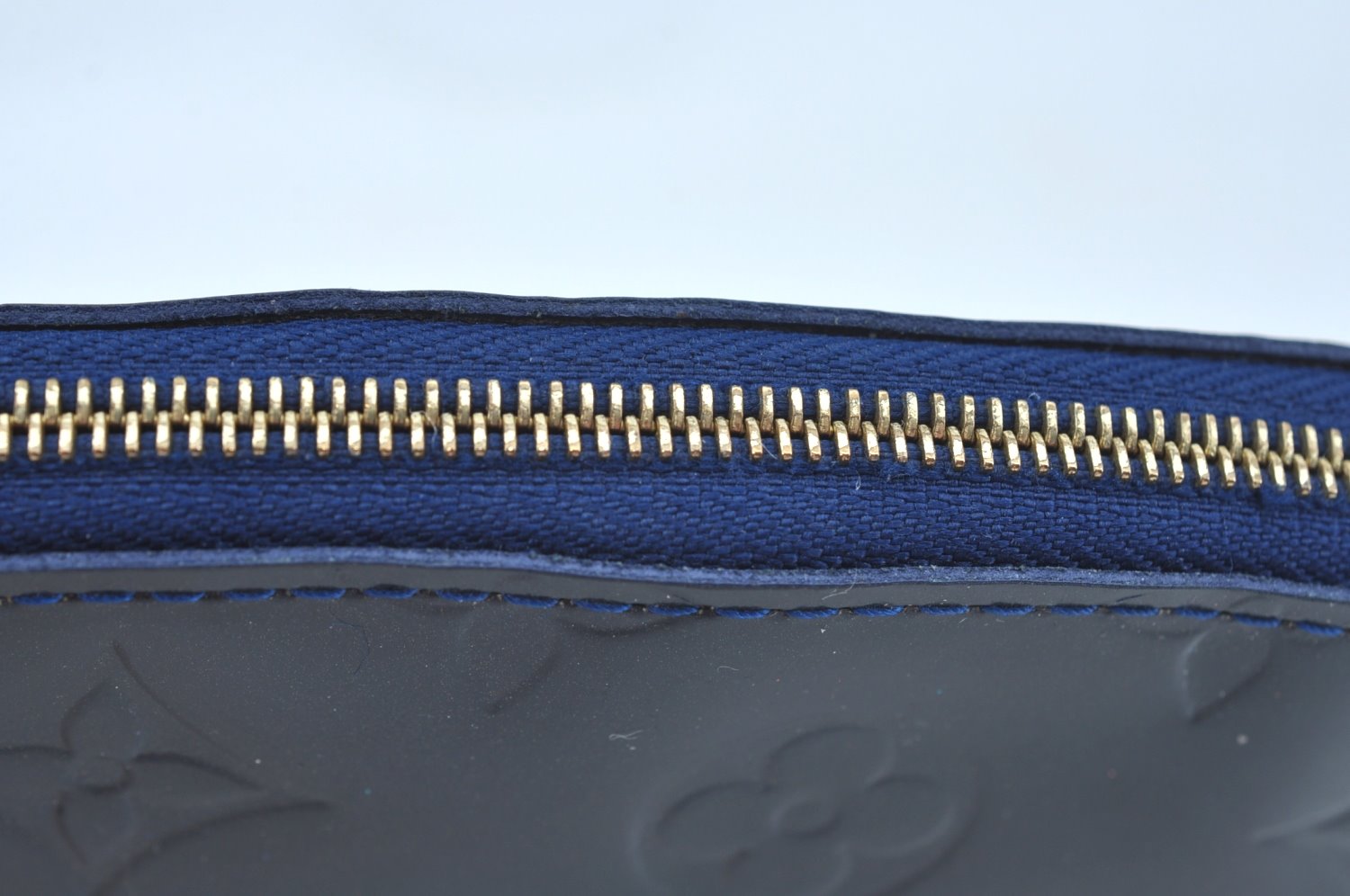 Auth Louis Vuitton Monogram Vernis Pochette Cosmetic Pouch Blue M90052 LV K9634