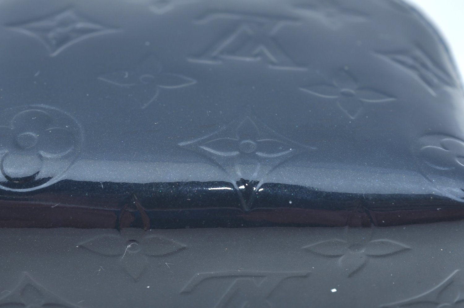 Auth Louis Vuitton Monogram Vernis Pochette Cosmetic Pouch Blue M90052 LV K9634