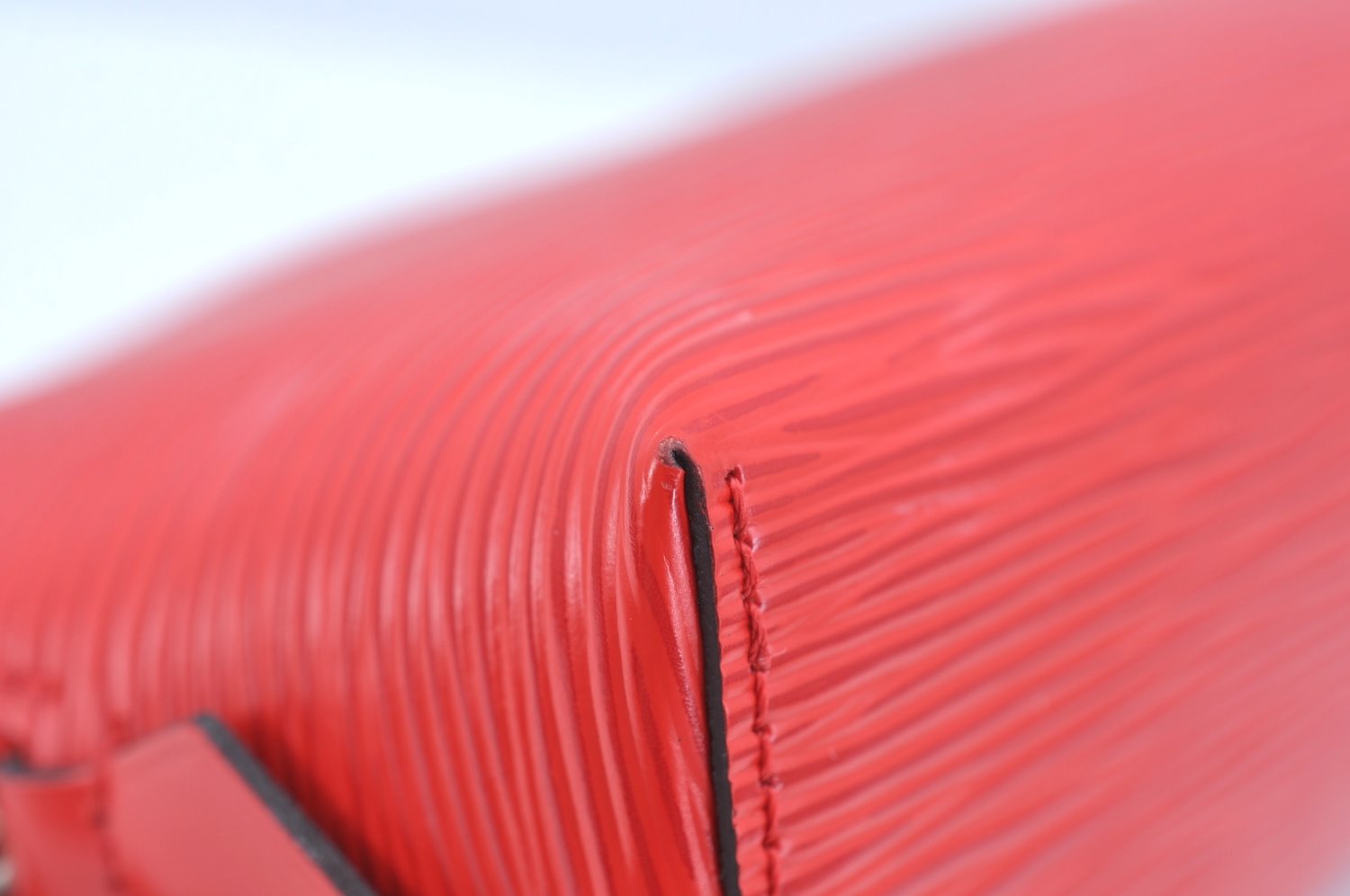 Authentic Louis Vuitton Epi Pochette Cosmetic Pouch Purse Red M41114 LV K9635