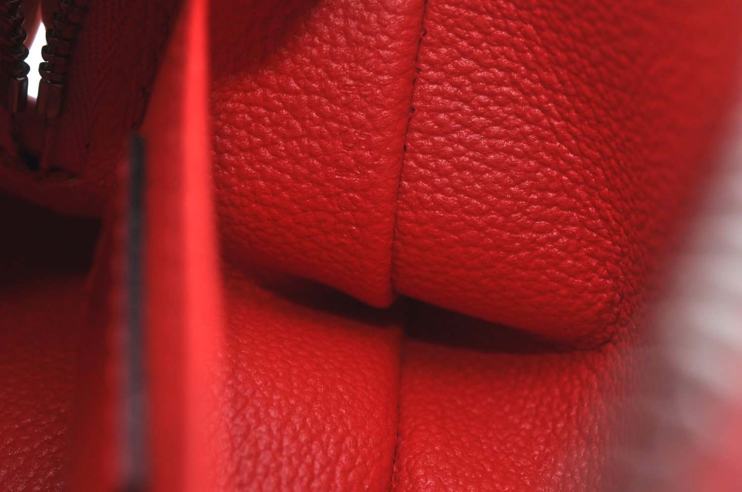 Authentic Louis Vuitton Epi Pochette Cosmetic Pouch Purse Red M41114 LV K9635