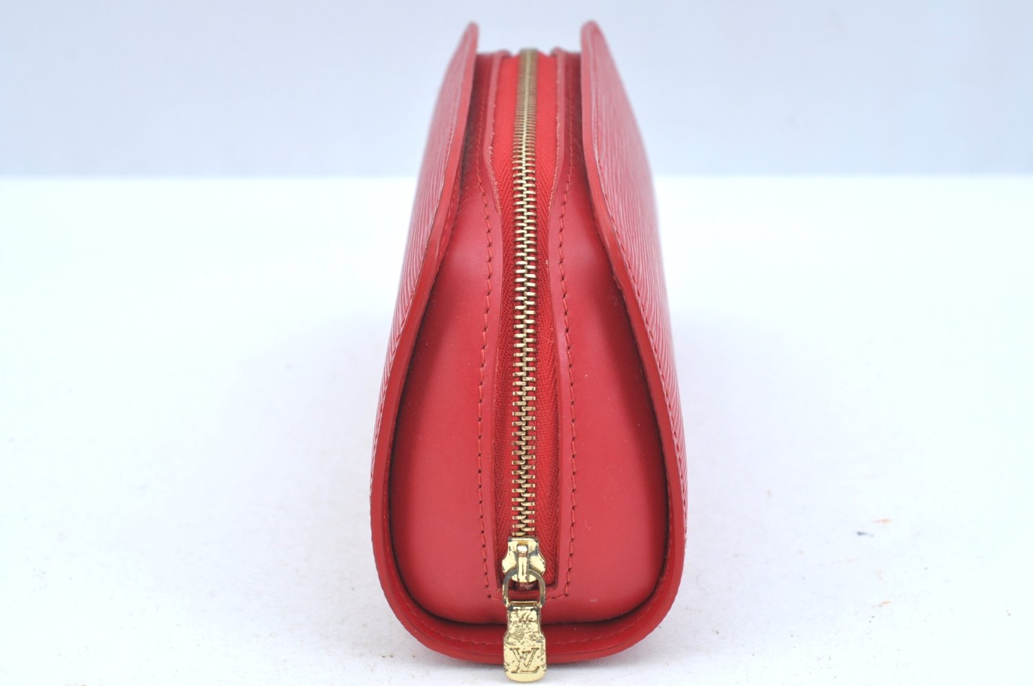 Authentic Louis Vuitton Epi Dauphine Cosmetic Pouch Red M48447 LV K9658