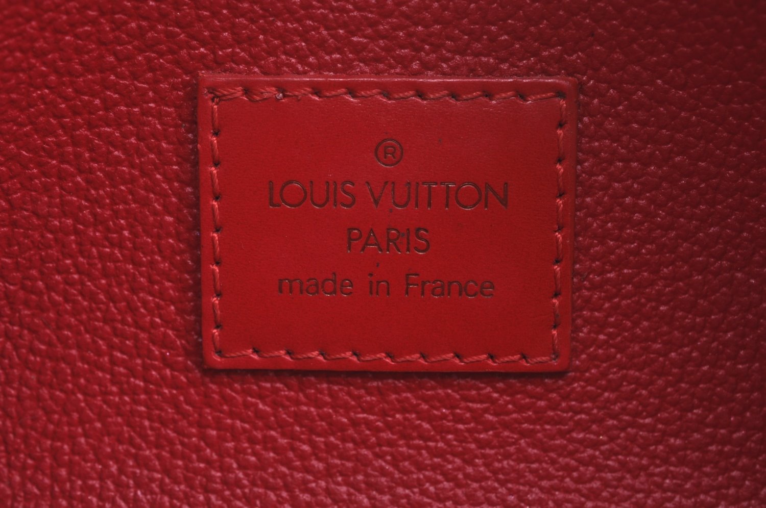 Authentic Louis Vuitton Epi Dauphine Cosmetic Pouch Red M48447 LV K9658