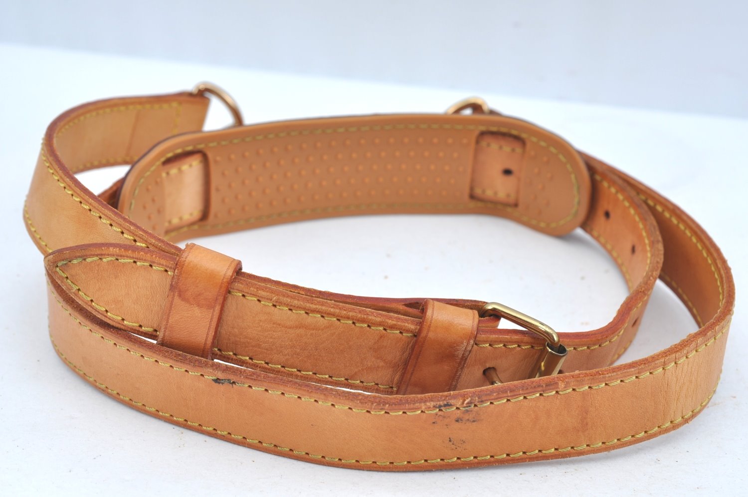 Authentic Louis Vuitton Leather Shoulder Strap Beige 35.8-42.9