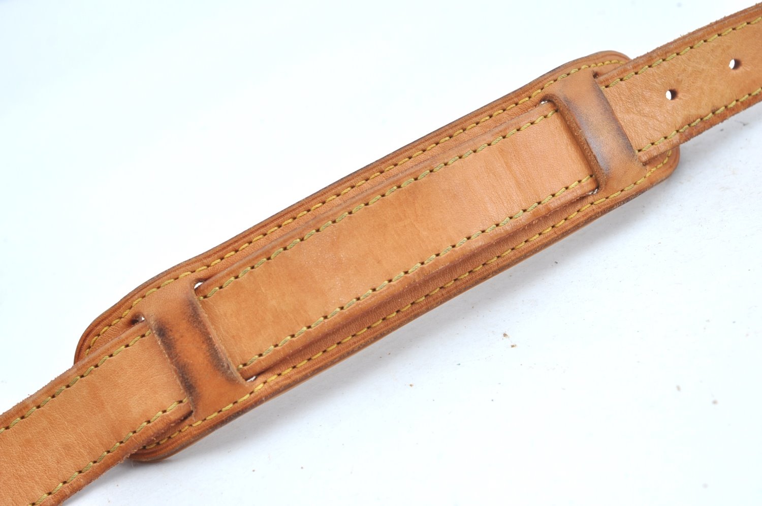 Authentic Louis Vuitton Leather Shoulder Strap Beige 35.8-42.9