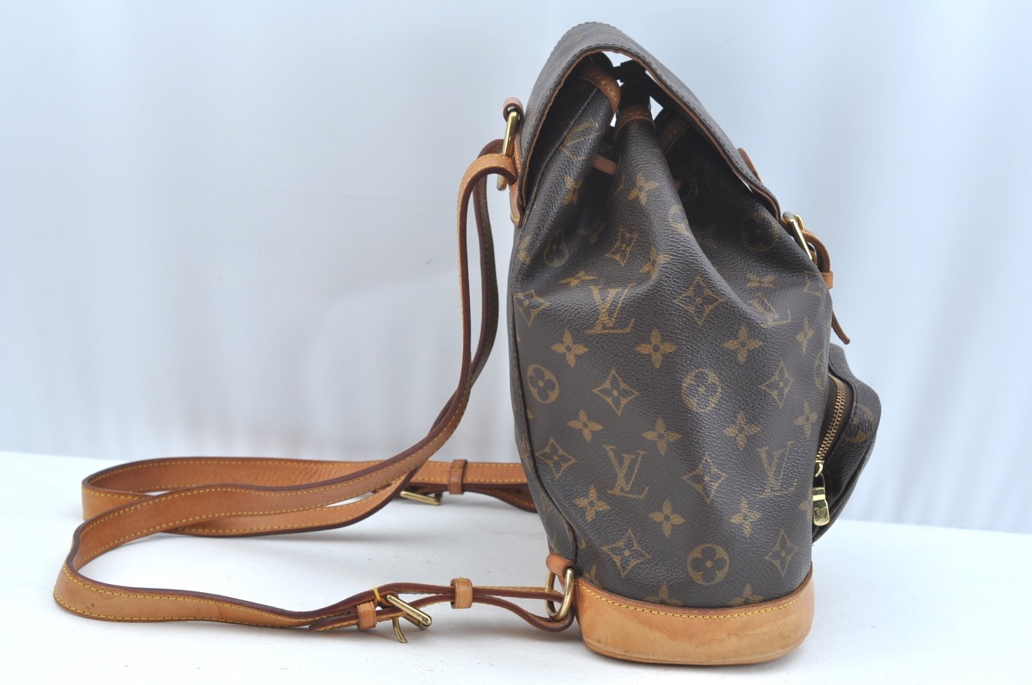 Authentic Louis Vuitton Monogram Montsouris MM Backpack M51136 LV K9669