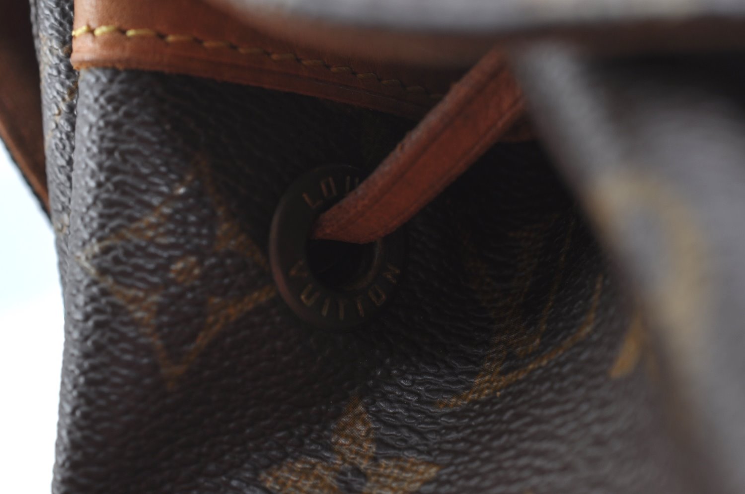 Authentic Louis Vuitton Monogram Montsouris MM Backpack M51136 LV K9669