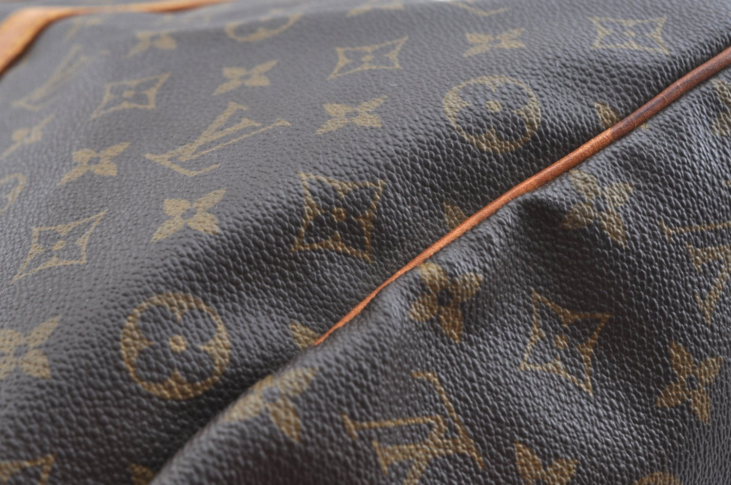 Authentic Louis Vuitton Monogram Keepall 50 Travel Boston Bag M41426 LV K9703