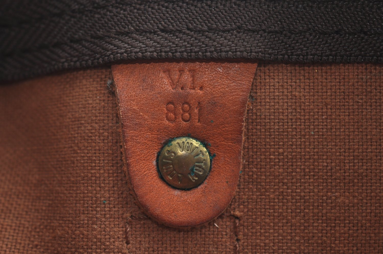 Authentic Louis Vuitton Monogram Keepall 50 Travel Boston Bag M41426 LV K9703