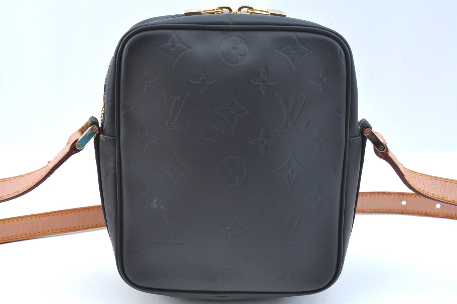 Auth Louis Vuitton Vernis Wooster Shoulder Cross Body Bag Black M91075 LV K9707
