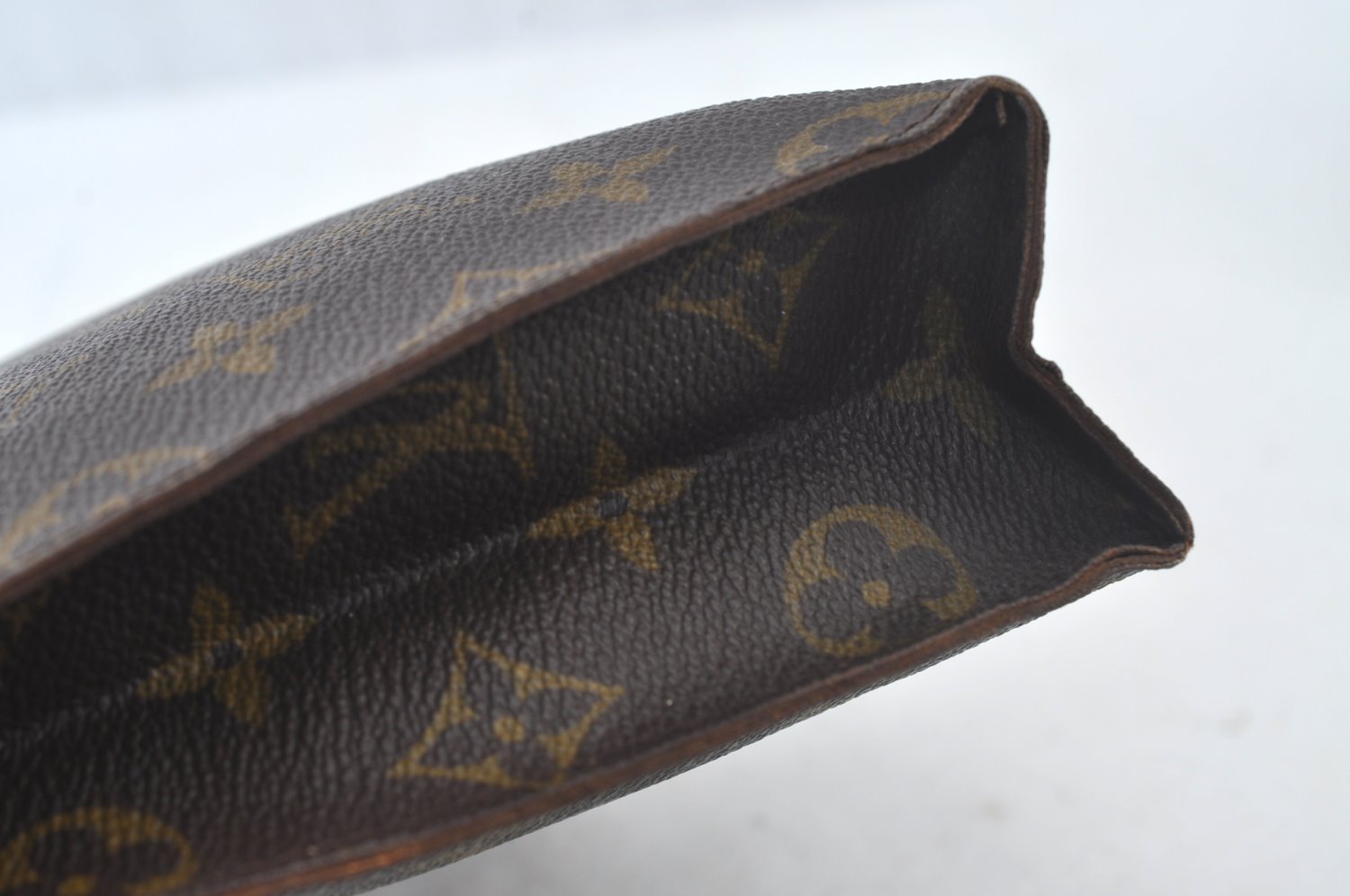 Auth Louis Vuitton Monogram Poche Toilette 26 Cosmetics Pouch Old Model LV K9730