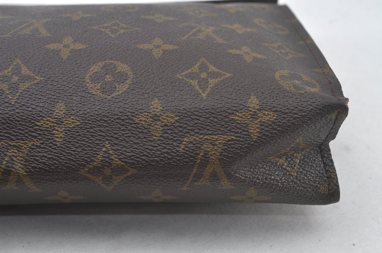 Auth Louis Vuitton Monogram Poche Toilette 26 Cosmetics Pouch Old Model LV K9730