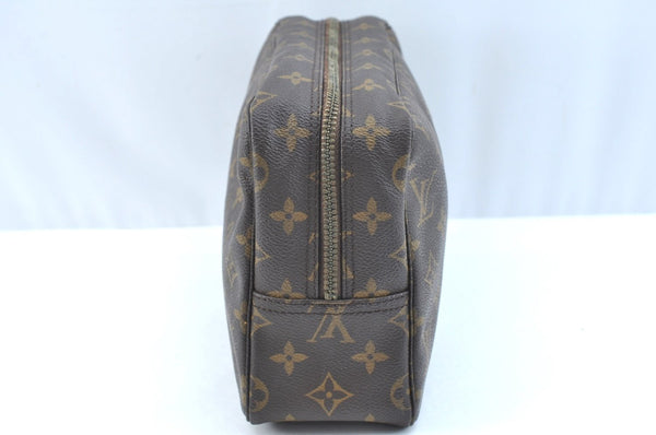 Auth Louis Vuitton Monogram Trousse Toilette 28 Clutch Hand Bag M47522 LV K9741