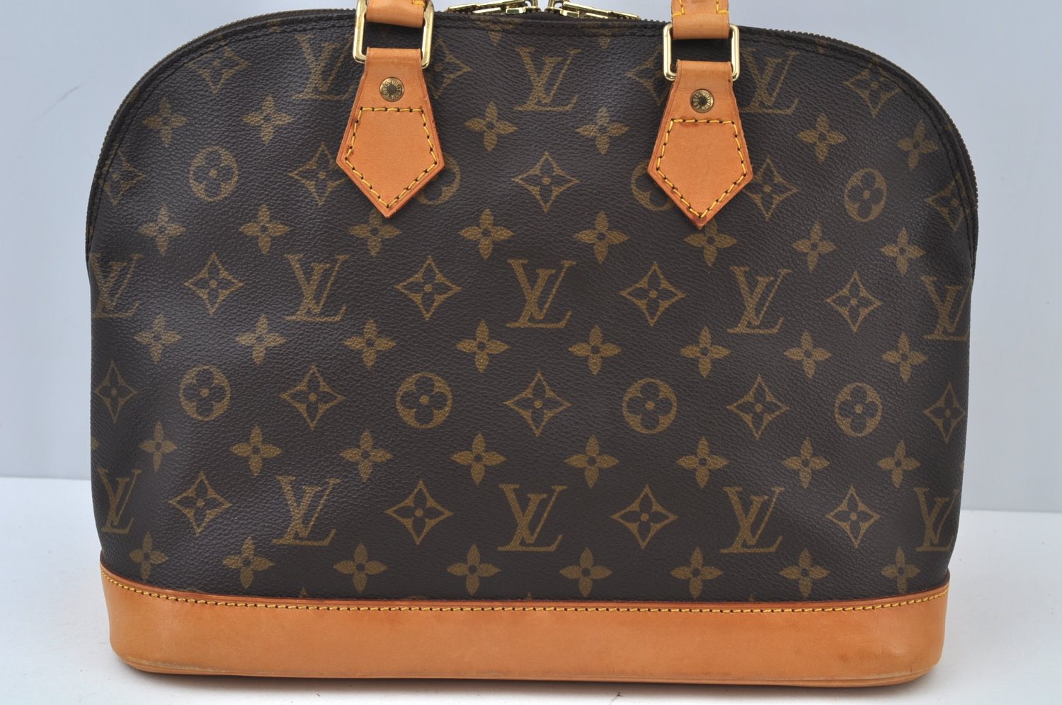 Authentic Louis Vuitton Monogram Alma Hand Bag Purse M51130 LV K9753