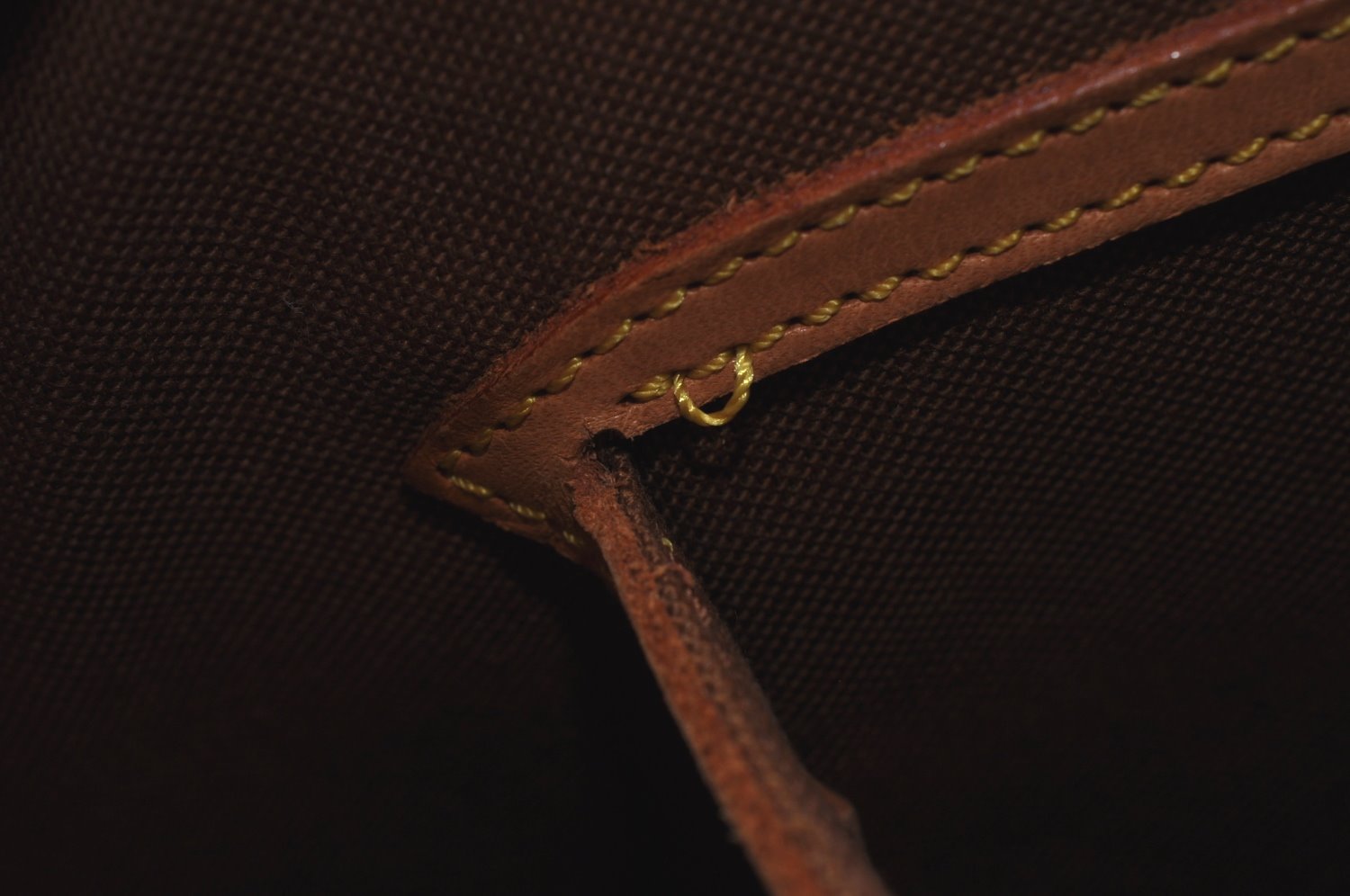Authentic Louis Vuitton Monogram Alma Hand Bag Purse M51130 LV K9761