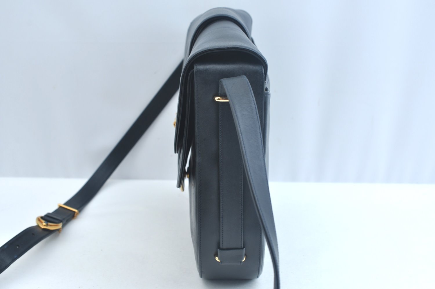 Authentic Cartier Must de Cartier Leather Shoulder Cross Body Bag Black K9773