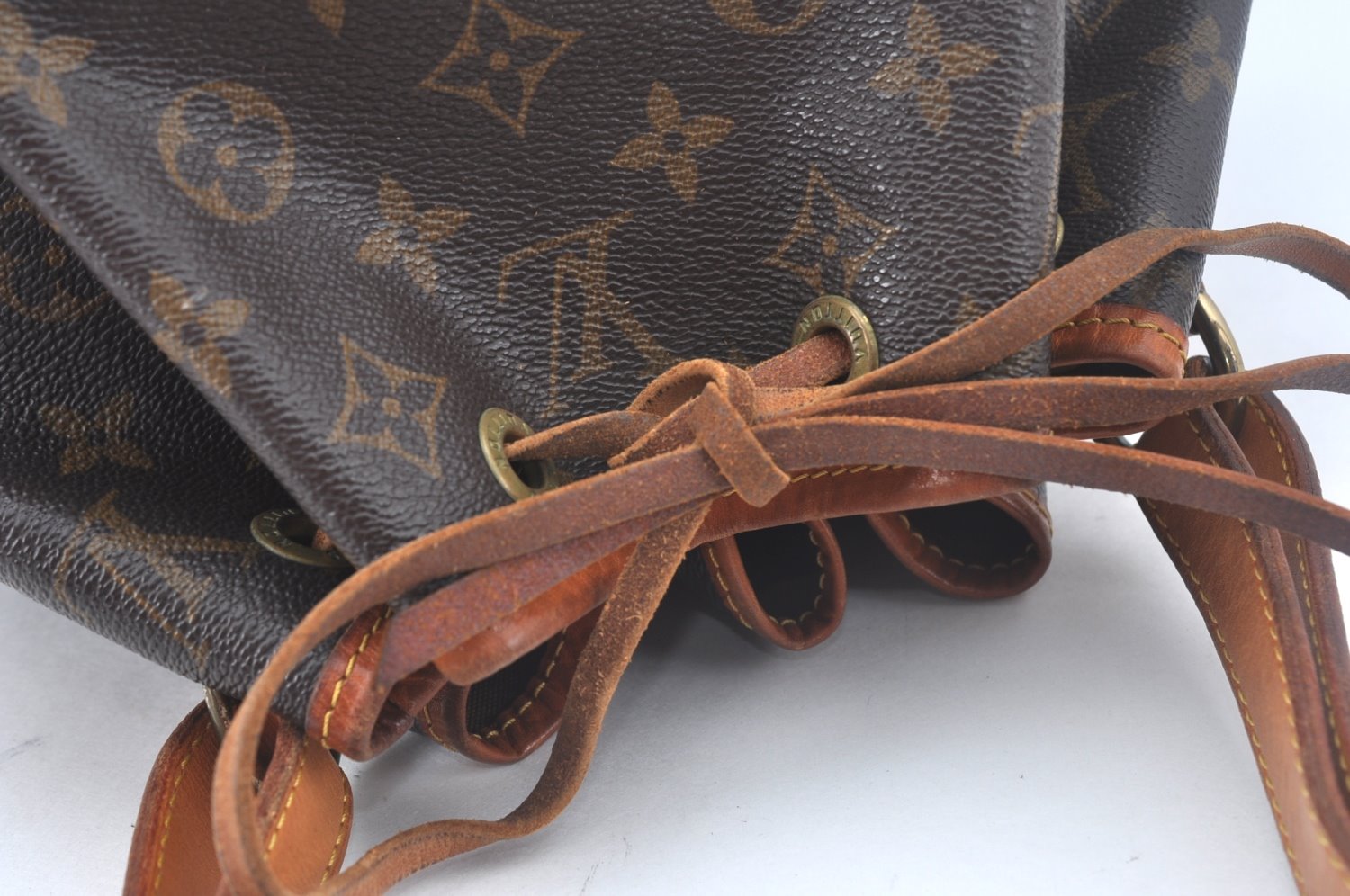 Authentic Louis Vuitton Monogram Petit Noe M42226 Shoulder Drawstring Bag K9777