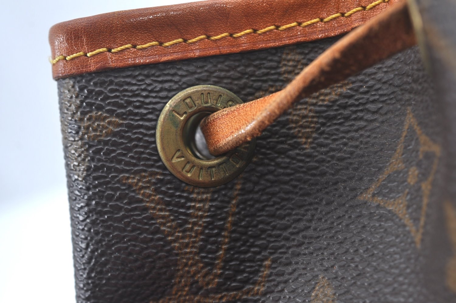 Authentic Louis Vuitton Monogram Petit Noe M42226 Shoulder Drawstring Bag K9777