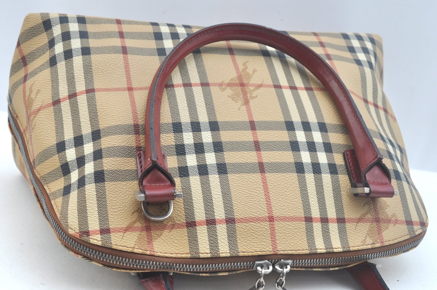 Authentic BURBERRY Vintage Nova Check PVC Leather Hand Bag Beige K9782
