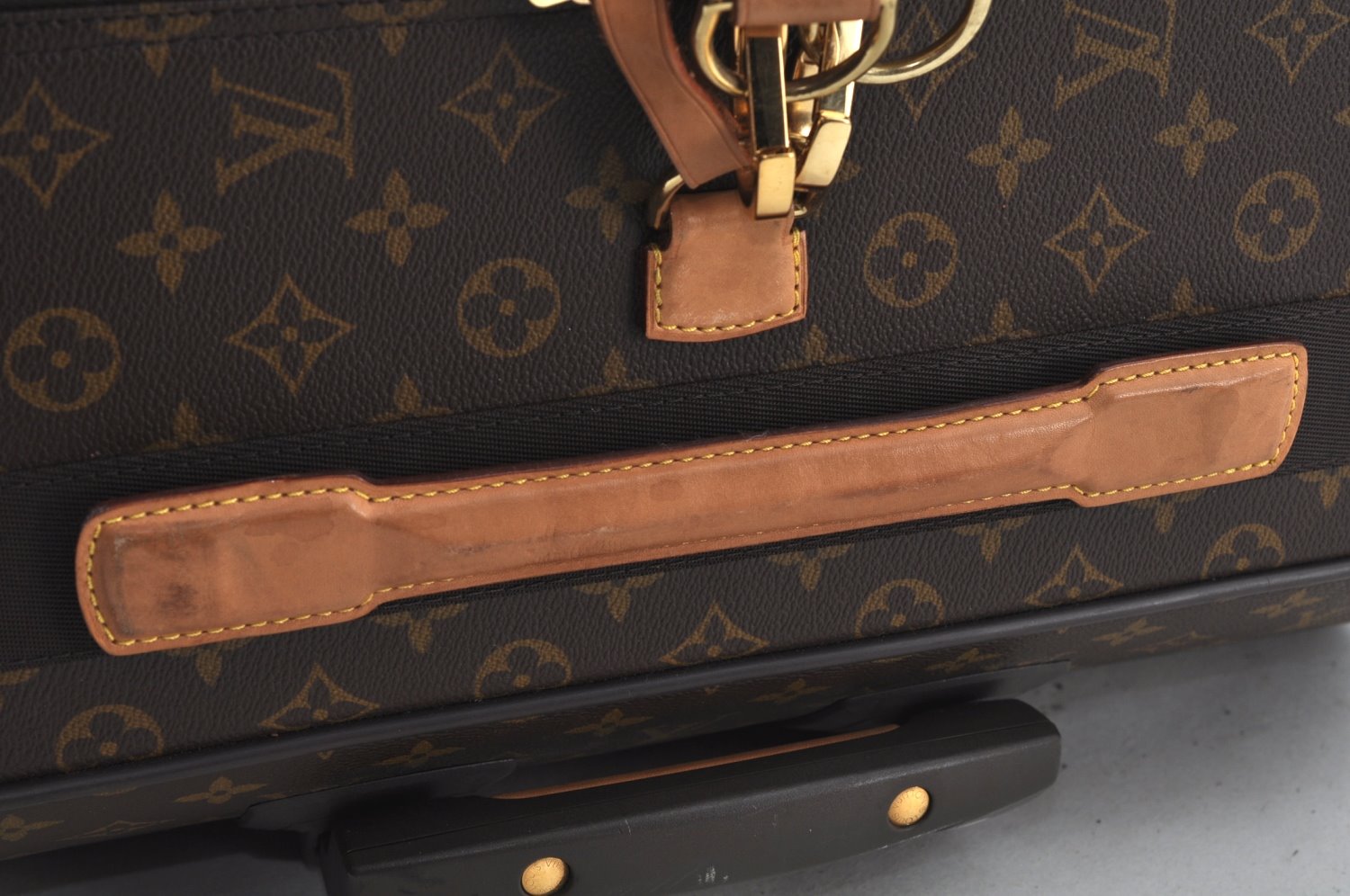 Authentic Louis Vuitton Monogram Pegase 65 Travel Suitcase M23295 LV K9787