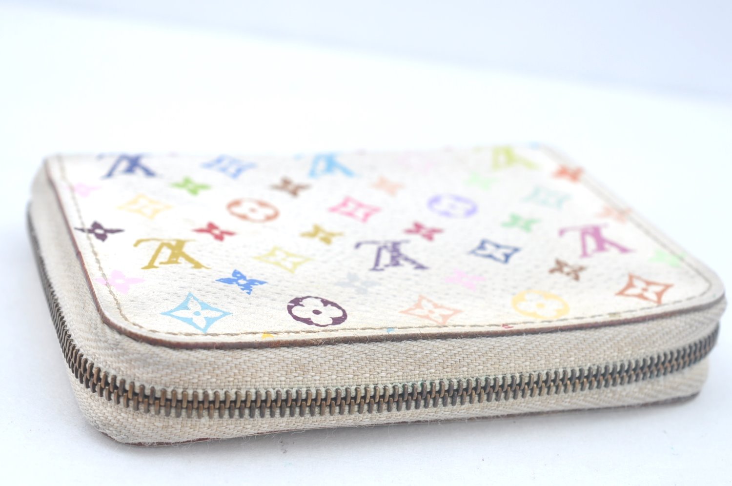 Authentic Louis Vuitton Monogram Multicolor Zippy Coin Purse M93741 White K9810