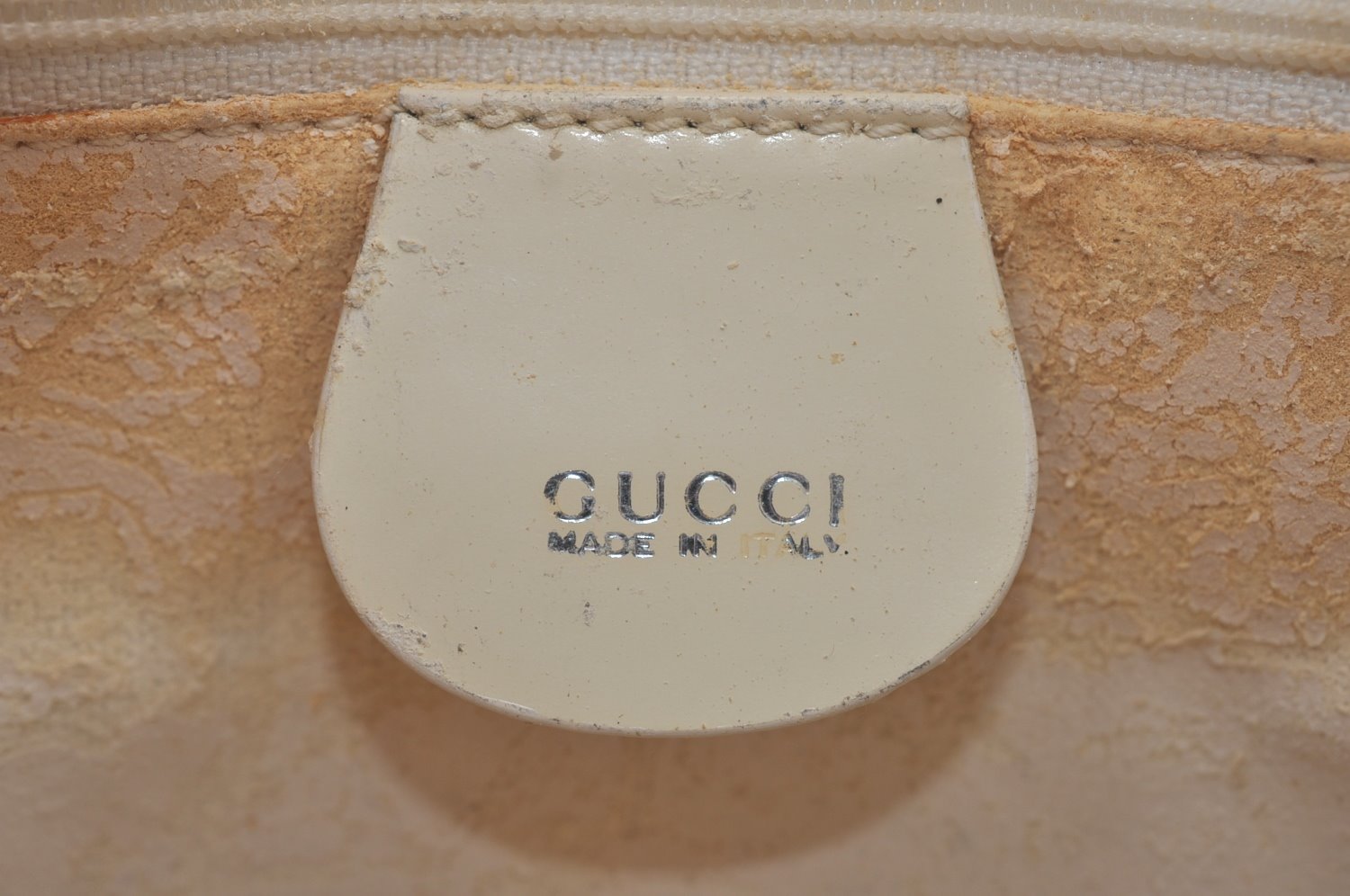 Authentic GUCCI Vintage Shoulder Bag Purse Leather White Junk K9815