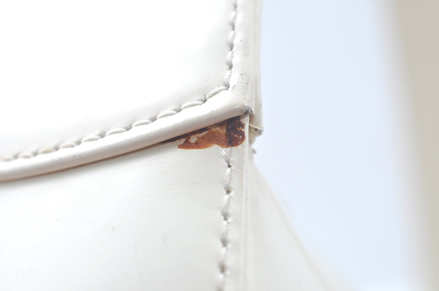 Authentic GUCCI Vintage Shoulder Bag Purse Leather White Junk K9815