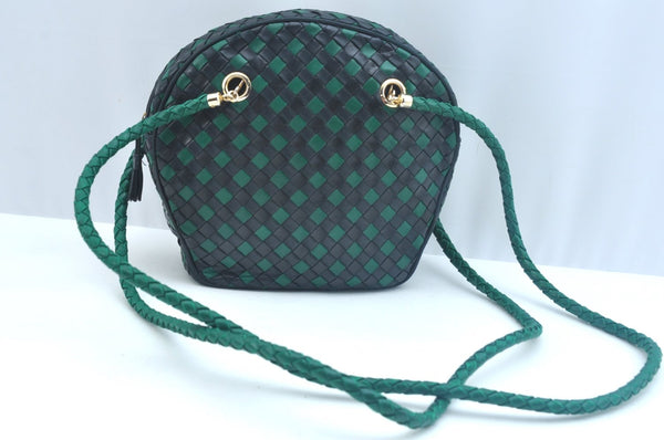 Authentic BOTTEGA VENETA Intrecciato Leather Shoulder Bag Black Green K9818