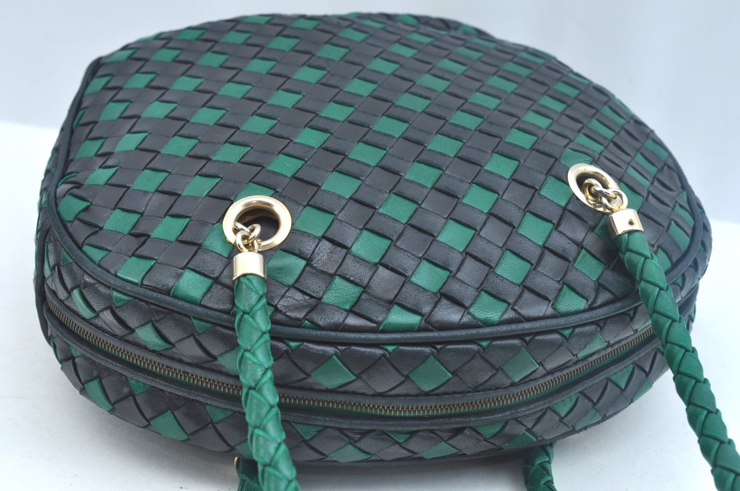 Authentic BOTTEGA VENETA Intrecciato Leather Shoulder Bag Black Green K9818