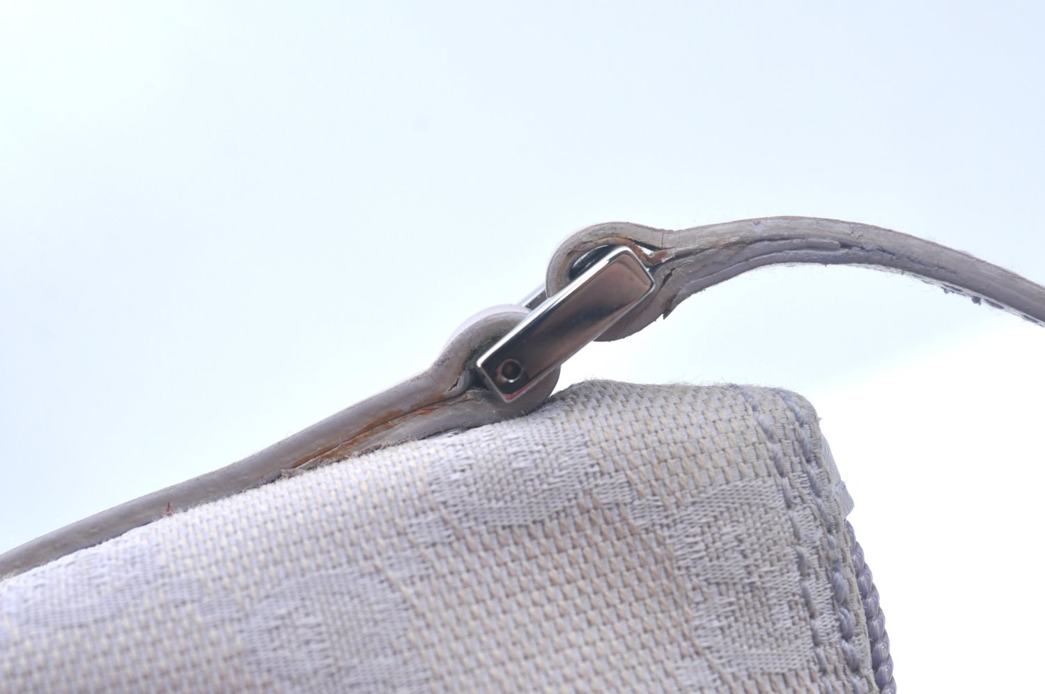 Authentic GUCCI Hand Bag Pouch Purse GG Canvas 07198 Leather Light Purple K9845