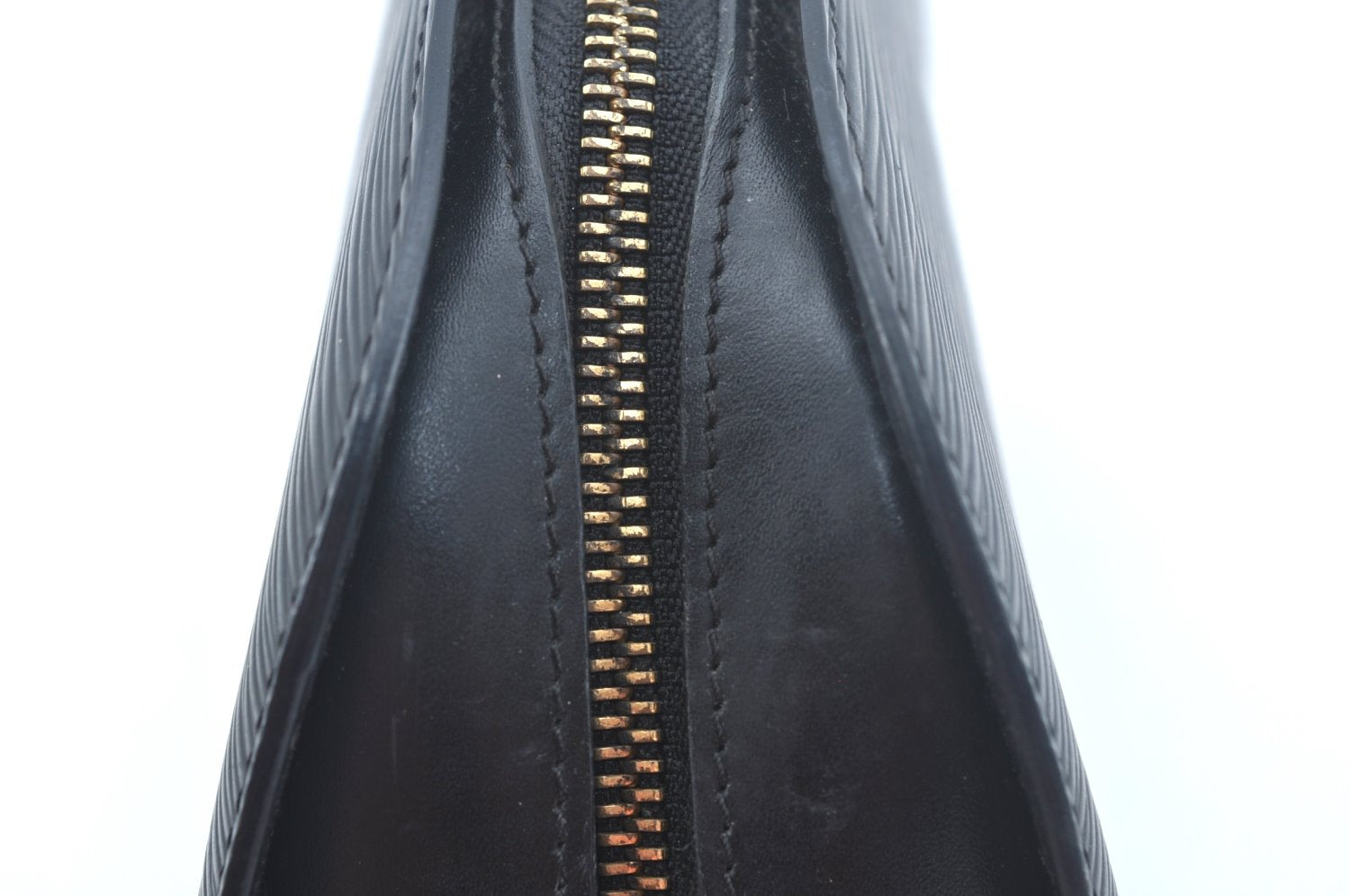 Authentic Louis Vuitton Epi Dauphine MM Pouch Clutch Bag Black M48452 LV K9870