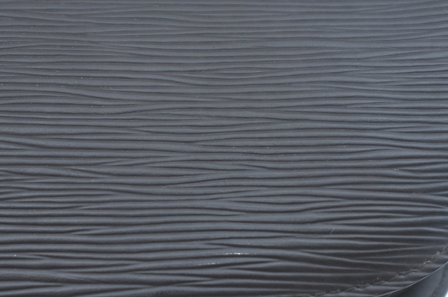 Authentic Louis Vuitton Epi Dauphine MM Pouch Clutch Bag Black M48452 LV K9870