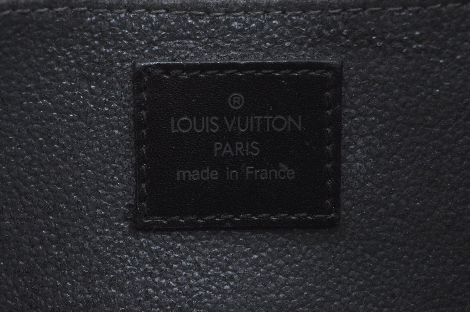 Authentic Louis Vuitton Epi Dauphine MM Pouch Clutch Bag Black M48452 LV K9870
