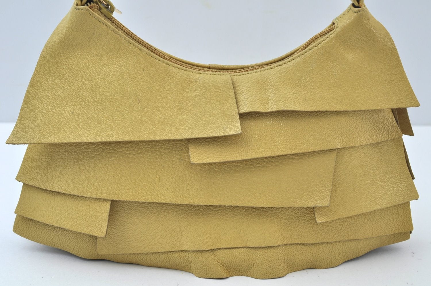 Authentic YVES SAINT LAURENT Shoulder Hand Bag Purse Leather Yellow K9872