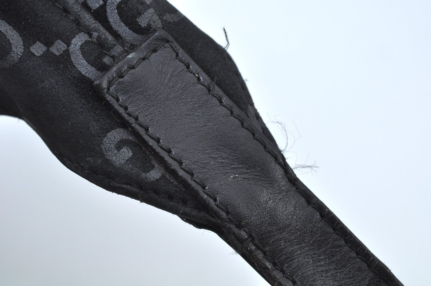 Authentic GUCCI Shoulder Bag GG Suede Leather 0013297 Black K9882