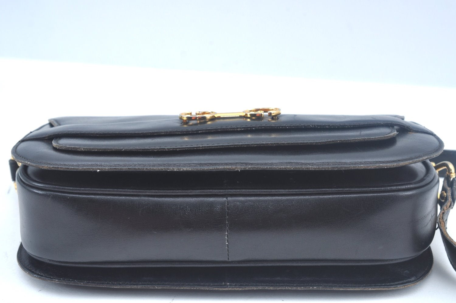 Authentic GUCCI Shoulder Cross Body Bag Purse Leather Black K9900