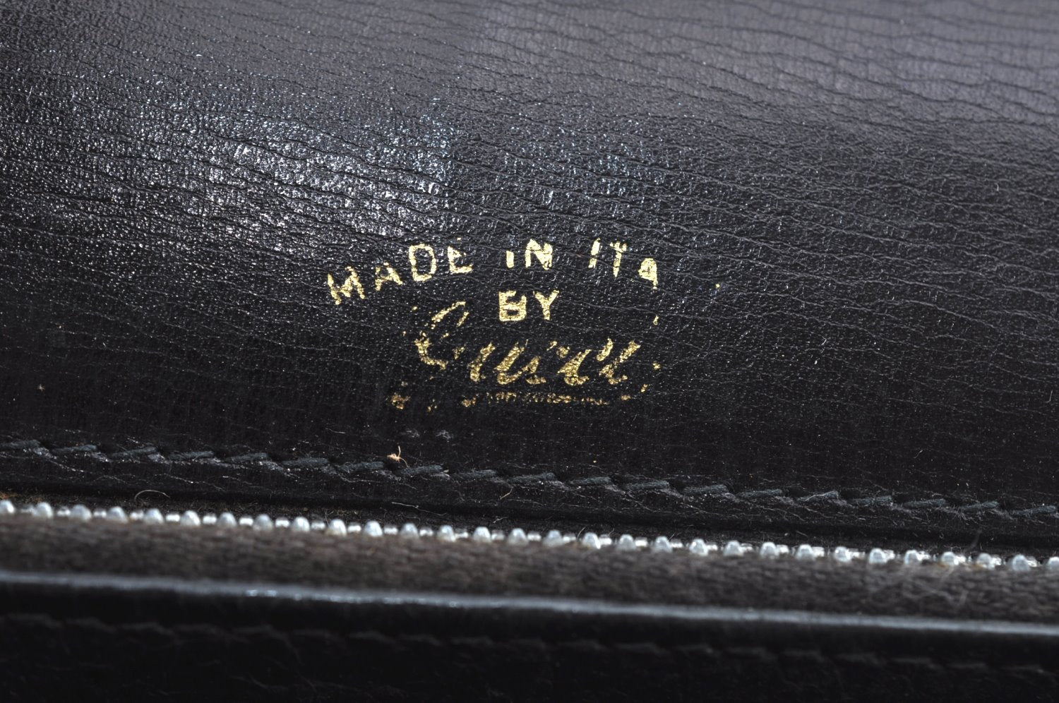 Authentic GUCCI Shoulder Cross Body Bag Purse Leather Black K9900