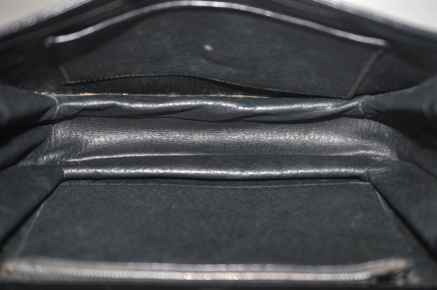 Authentic GUCCI Shoulder Cross Body Bag Purse Leather Black K9900