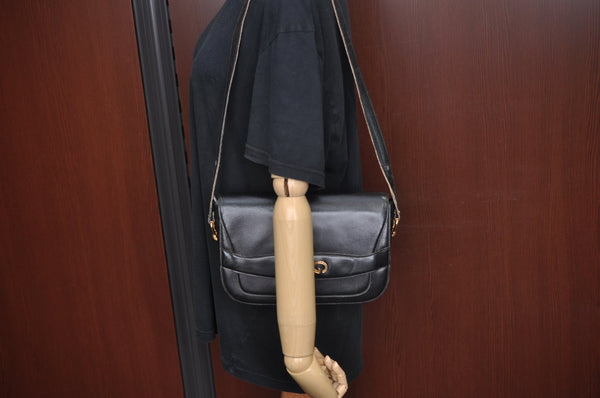Authentic GUCCI Shoulder Cross Body Bag Purse Leather Black K9900