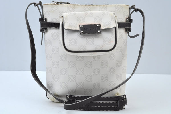 Authentic LOEWE Anagram Shoulder Cross Body Bag Purse PVC Leather White K9906