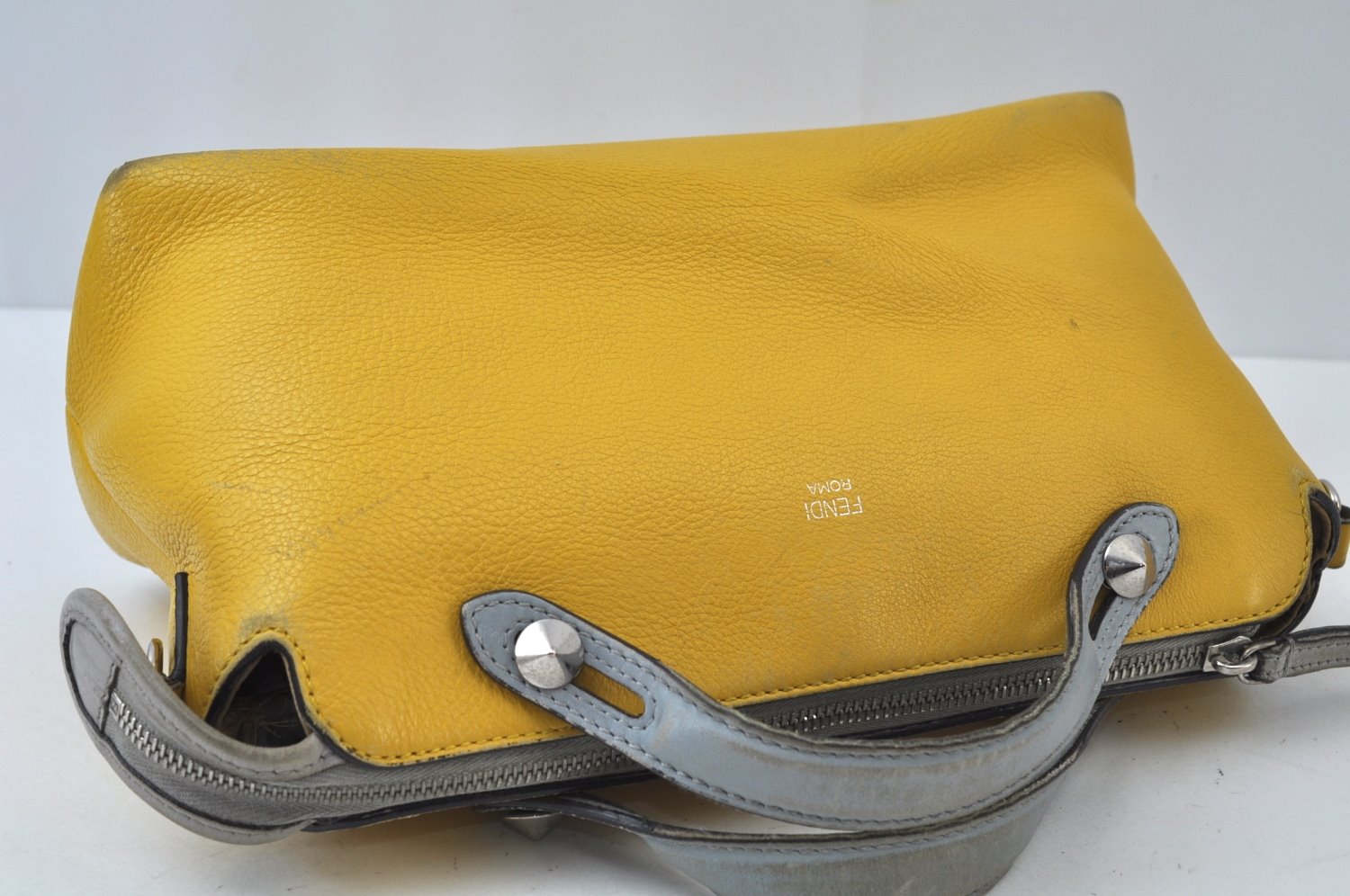 Authentic FENDI By The Way Large 3Way Shoulder Clutch Bag Leather Yellow K9908