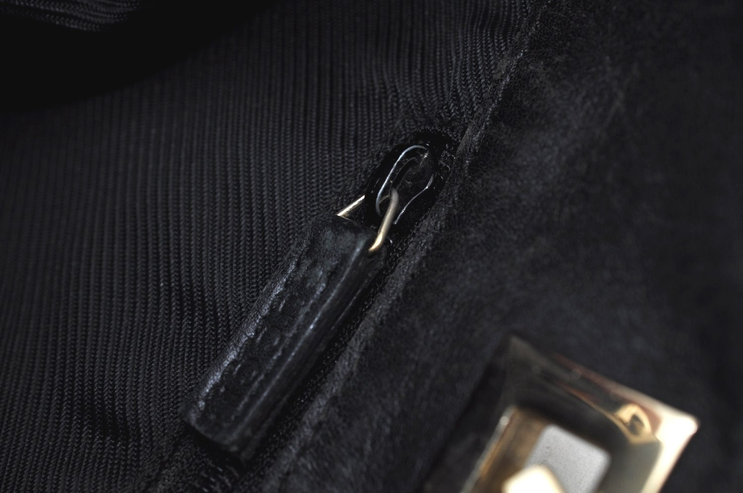 Authentic GUCCI Vintage Shoulder Tote Bag GG Canvas Leather Black K9917