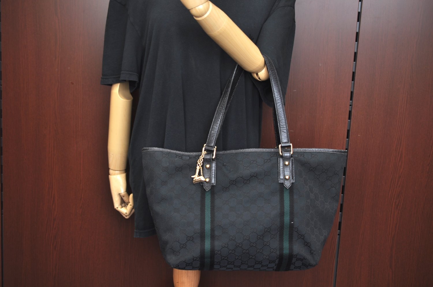 Authentic GUCCI Sherry Line Shoulder Tote Bag GG Canvas Leather Black K9926