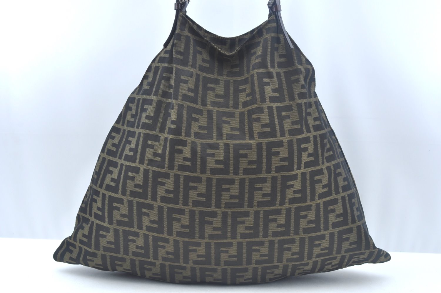 Authentic FENDI Zucca Shoulder Tote Bag Canvas Brown K9936