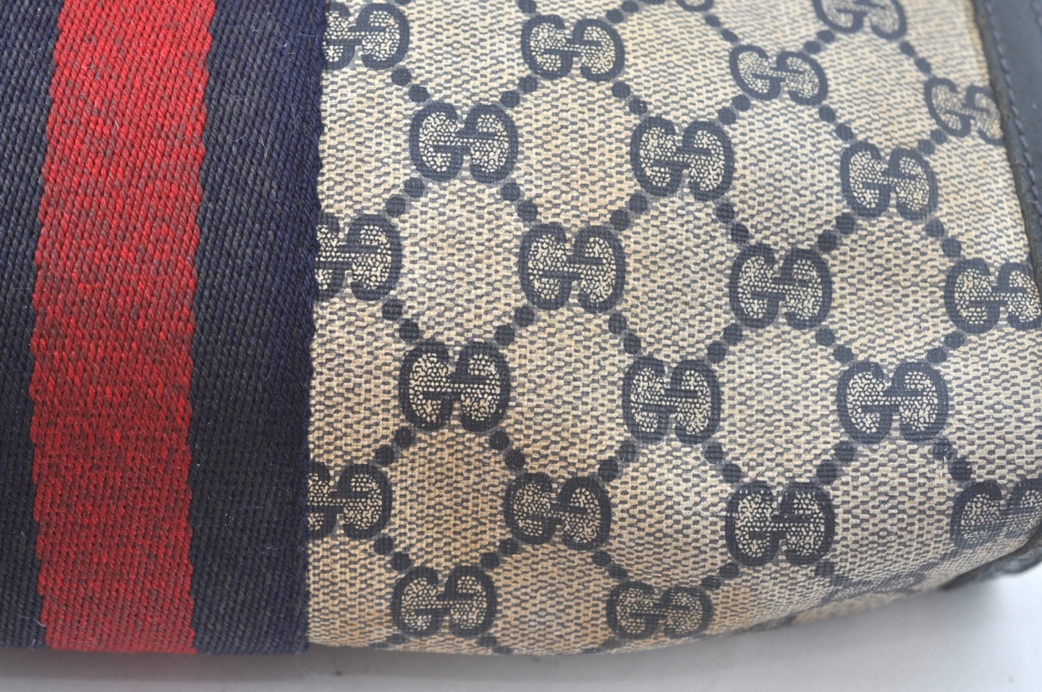Authentic GUCCI Sherry Line Clutch Hand Bag Purse GG PVC Leather Navy Blue K9948