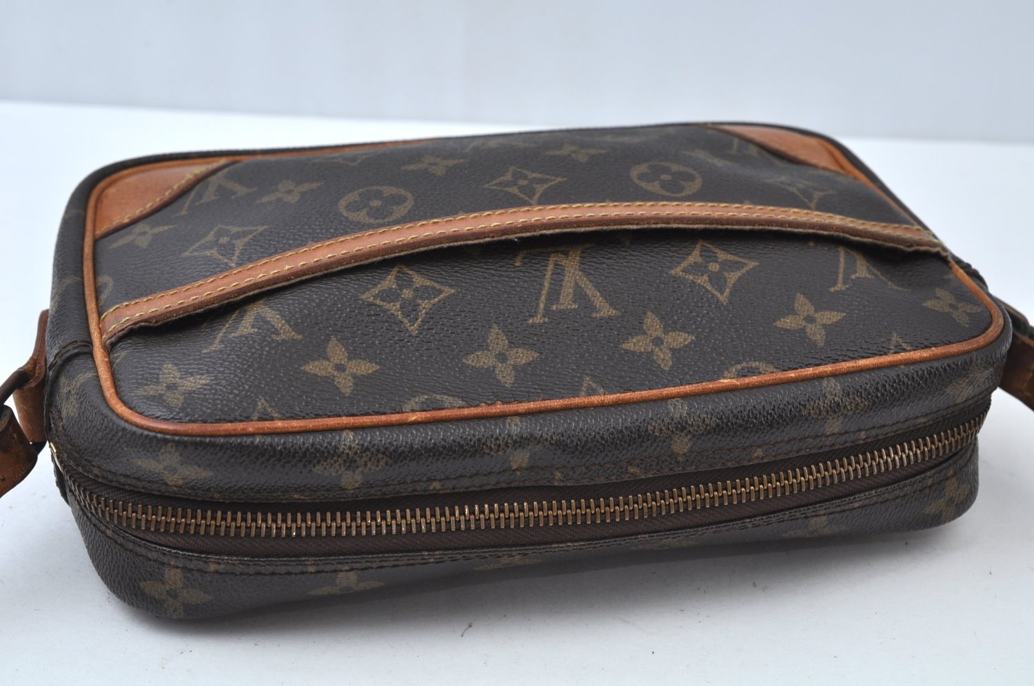 Authentic Louis Vuitton Monogram Trocadero 23 Shoulder Cross Bag M51276 LV K9957