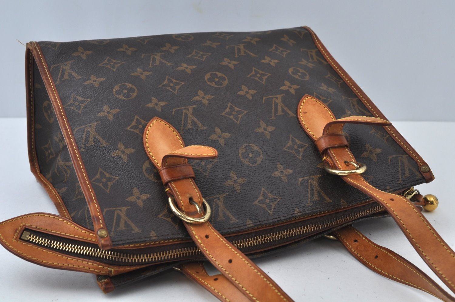 Authentic Louis Vuitton Monogram Popincourt Haut Shoulder Bag M40007 LV K9961