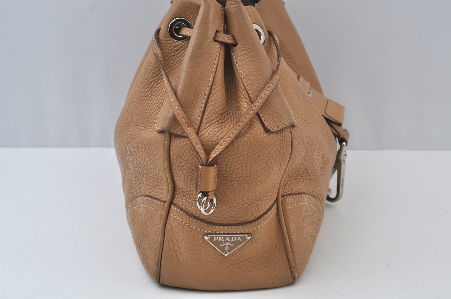 Authentic PRADA Vintage Leather Shoulder Bag Beige K9968