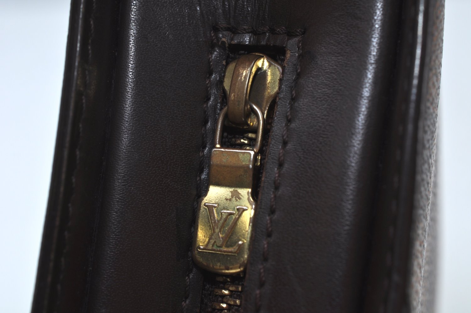 Authentic Louis Vuitton Damier Saint Louis Clutch Hand Bag Purse N51993 LV K9971