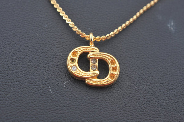 Authentic Christian Dior Gold Tone Chain Pendant Necklace Rhinestone CD K9972